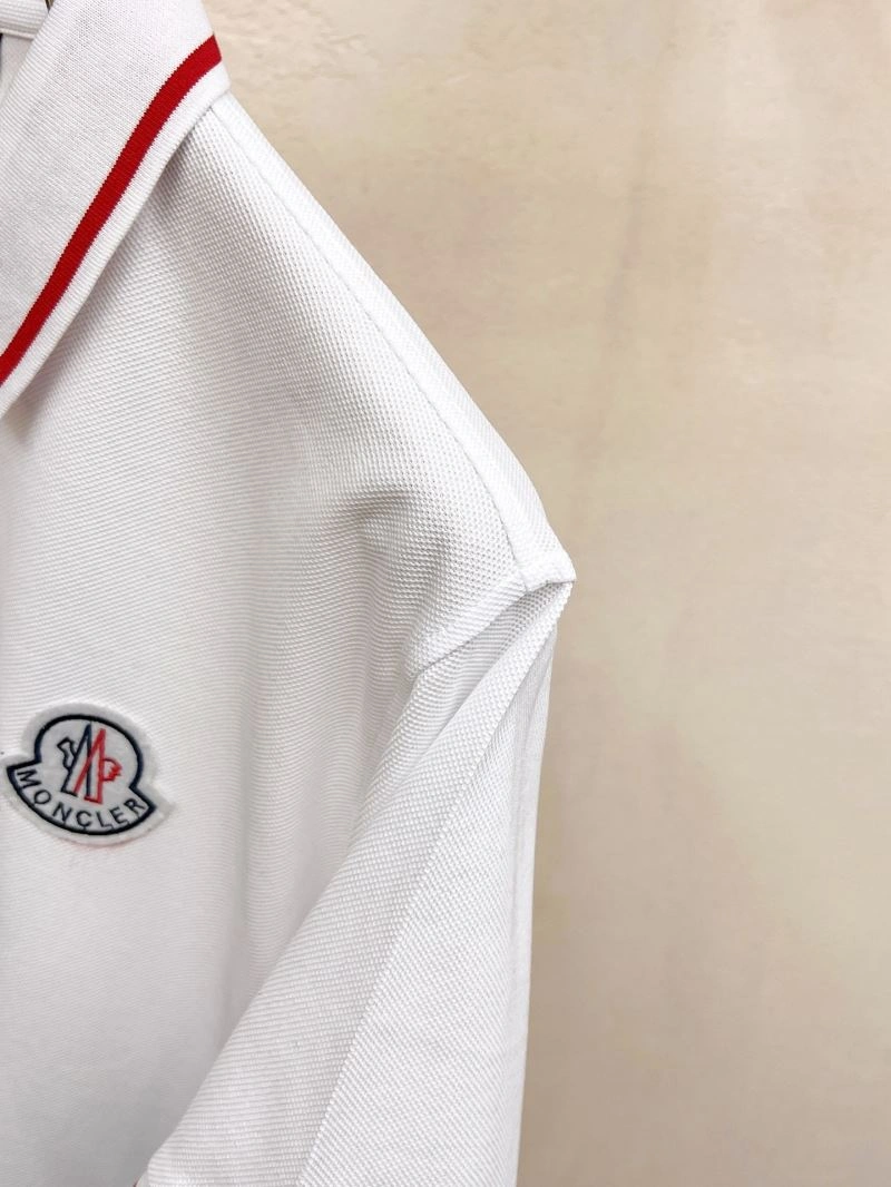 Tailored Moncler T-Shirts 142227