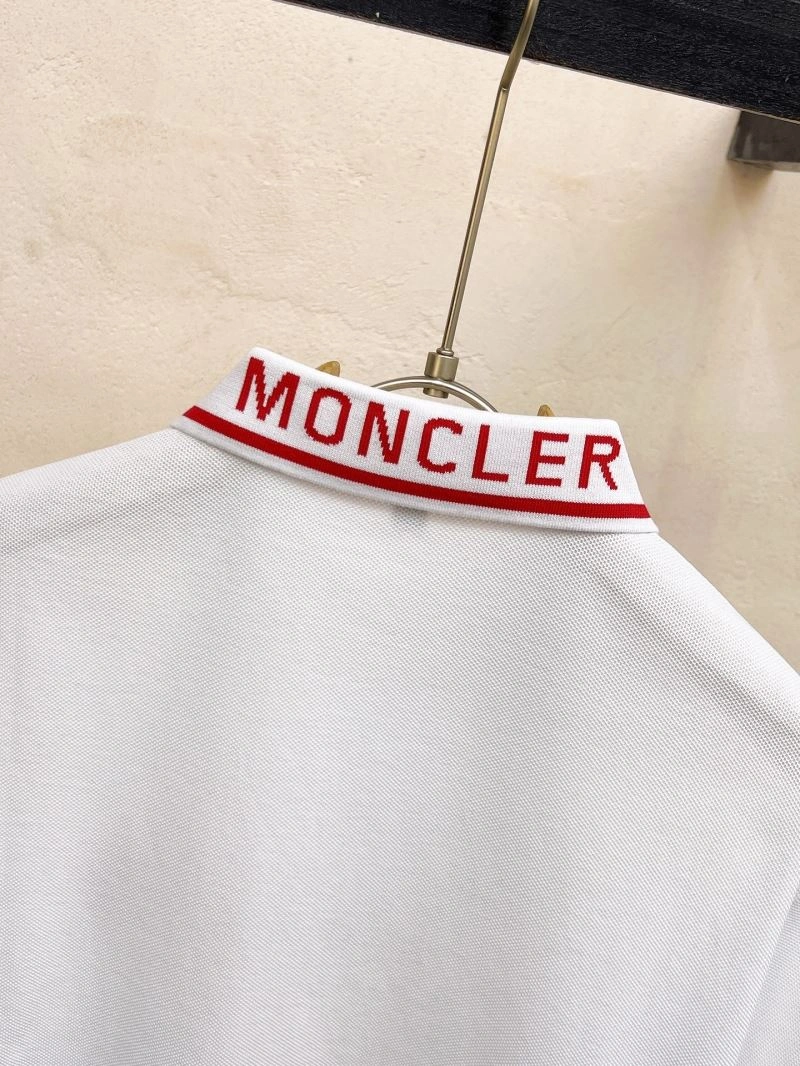 Tailored Moncler T-Shirts 142227