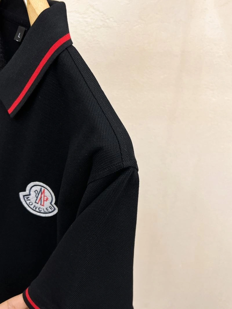 Lightweight Moncler T-Shirts 142224