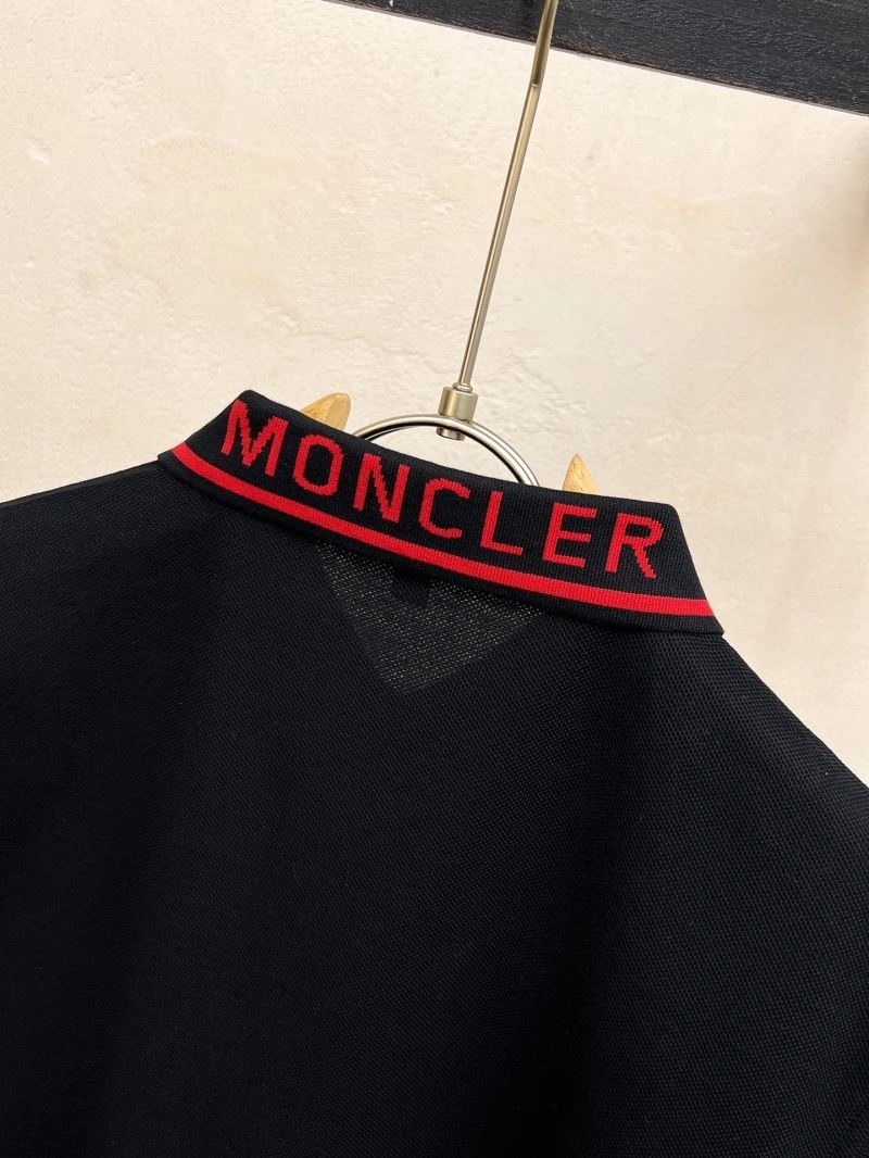 Lightweight Moncler T-Shirts 142224