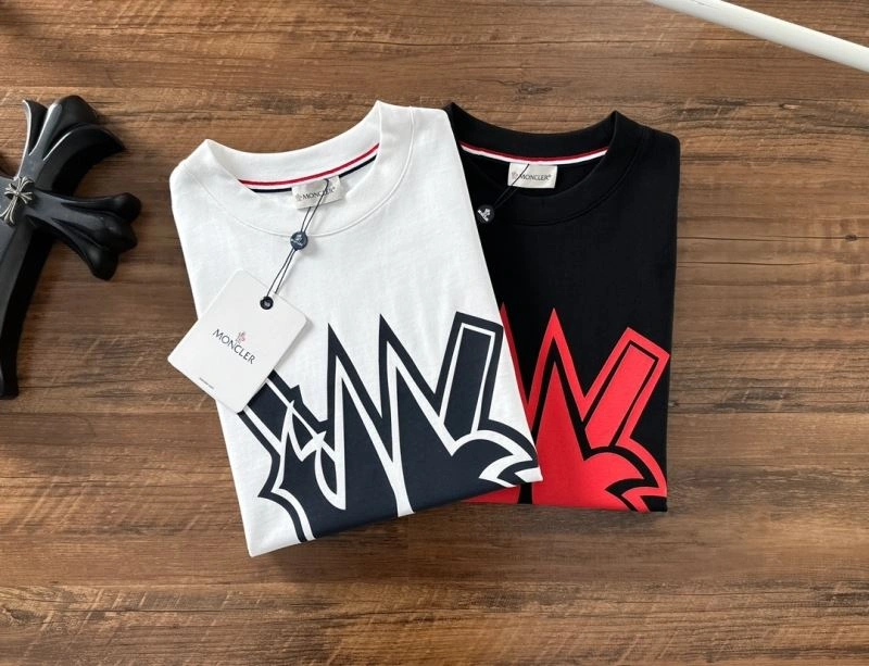 Moncler T-Shirts Lightweight 142200