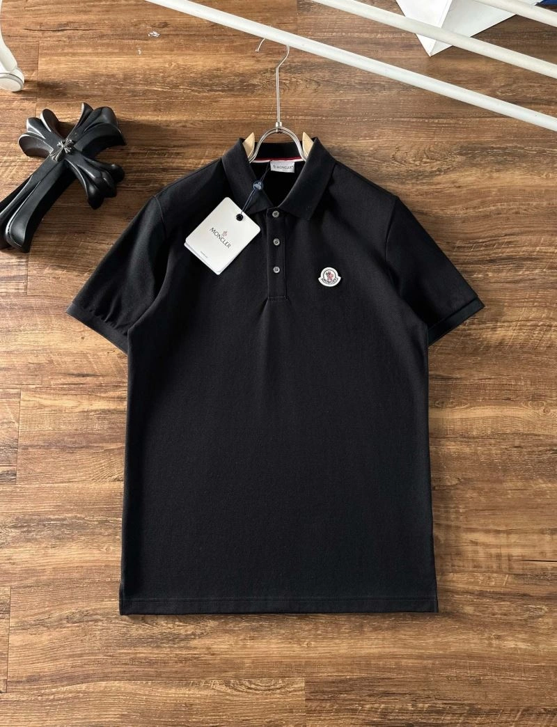 Moncler T-Shirts Resilient 142212
