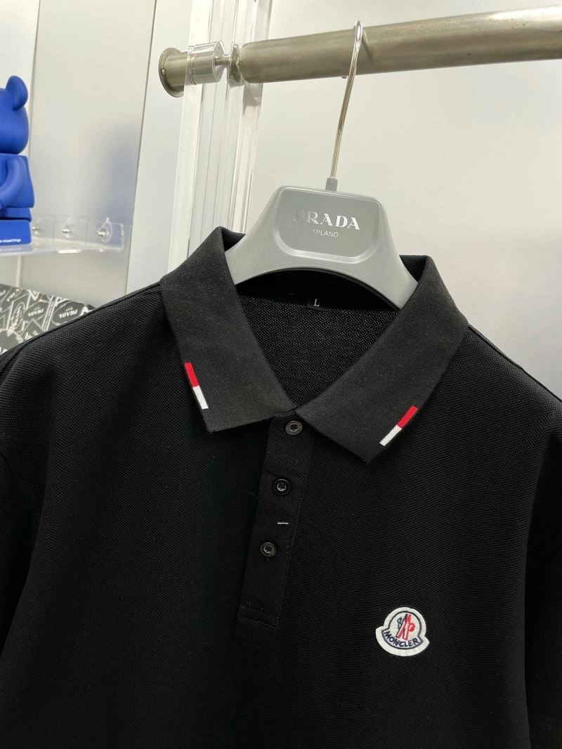 Sporty Moncler T-Shirts 142196