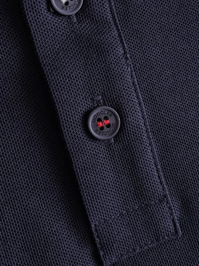 Moncler T-Shirts Elegant 142190