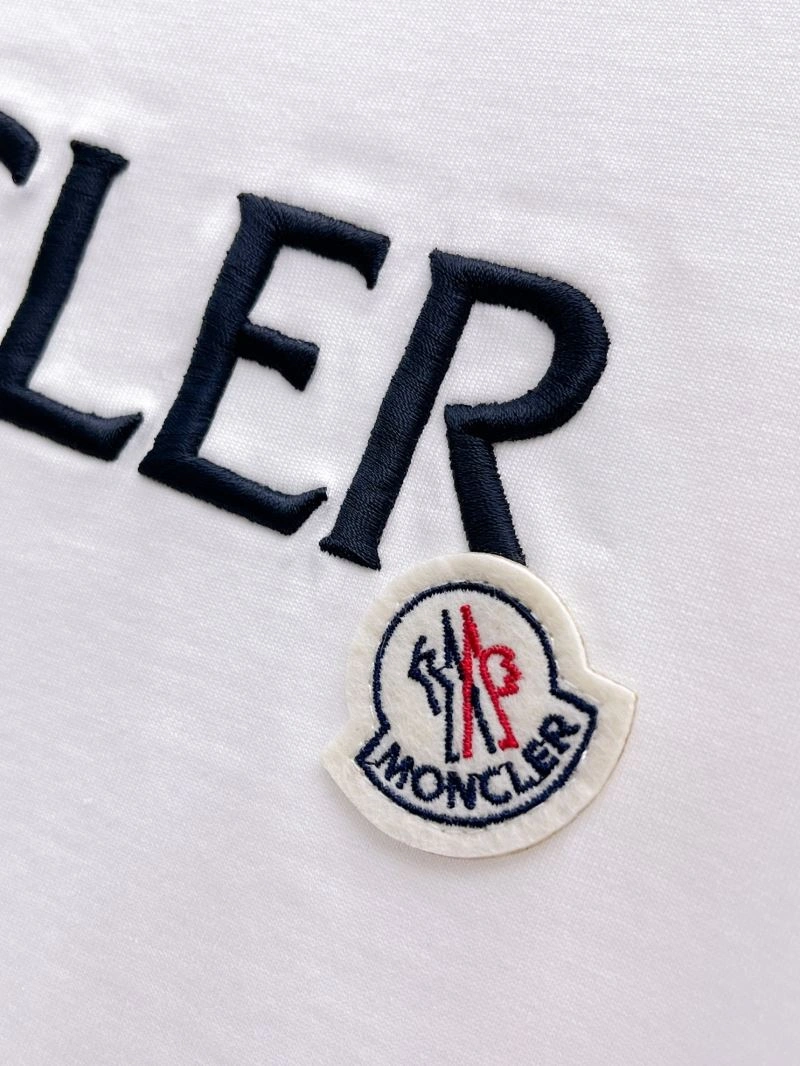 Moncler T-Shirts Packable 142187
