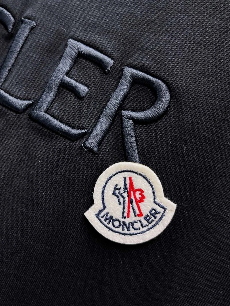 Moncler T-Shirts FashionForward 142182