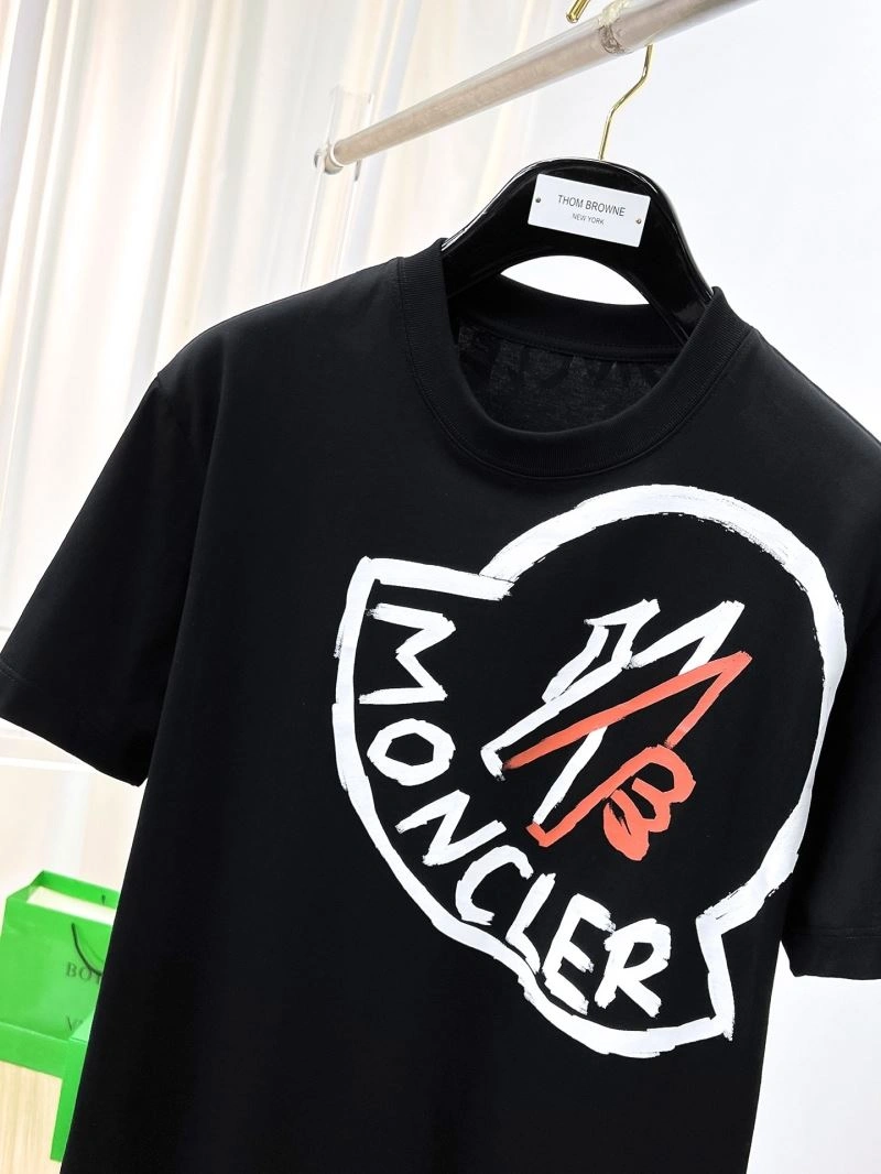 Moncler T-Shirts Supportive 141786
