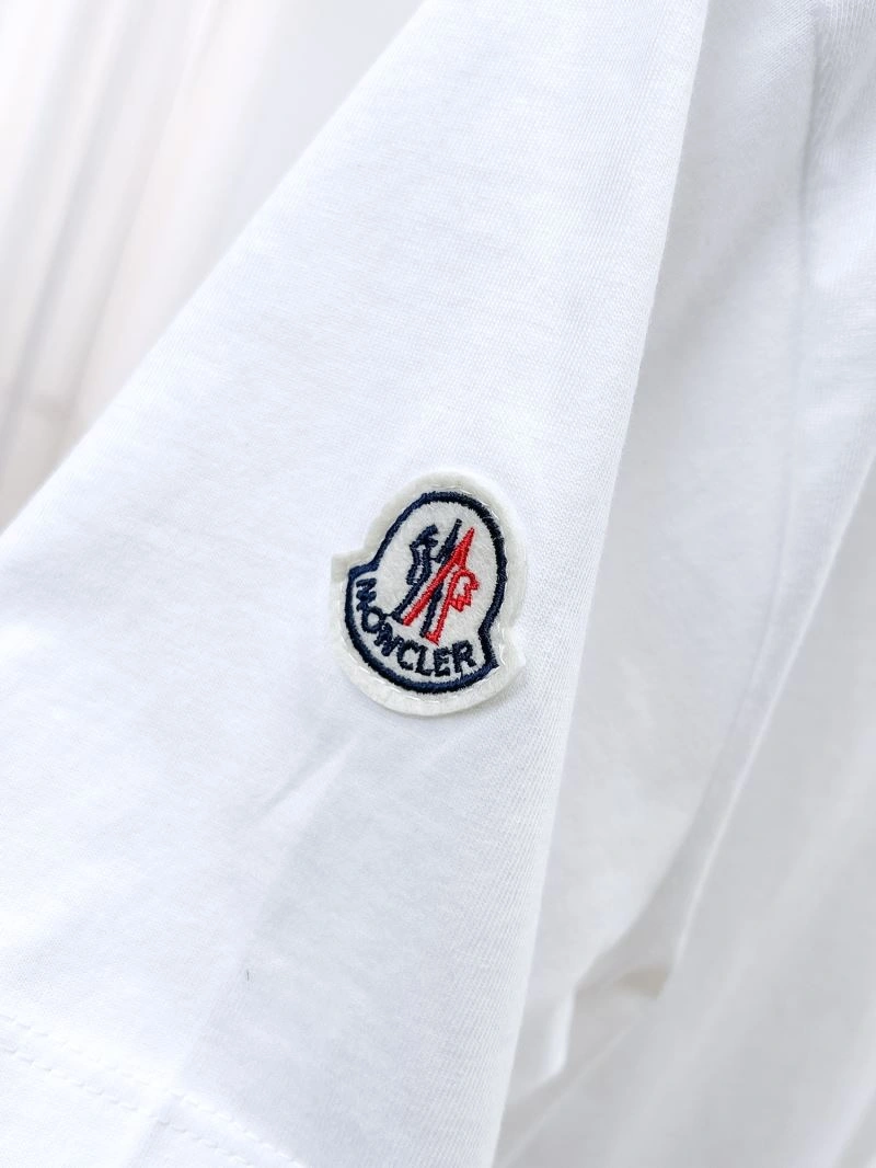 Moncler T-Shirts ComfortFit 141791