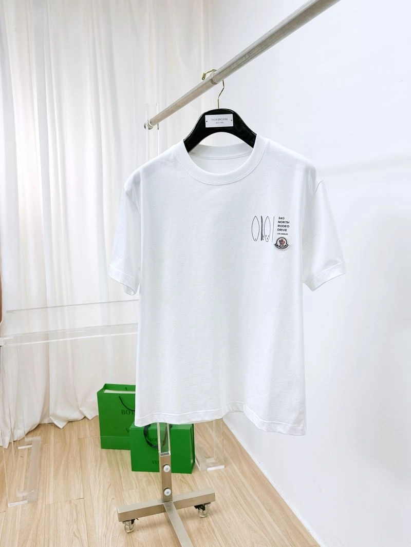 Cozy Moncler T-Shirts 141783