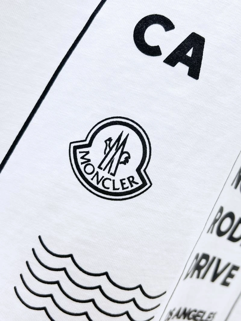 Cozy Moncler T-Shirts 141783
