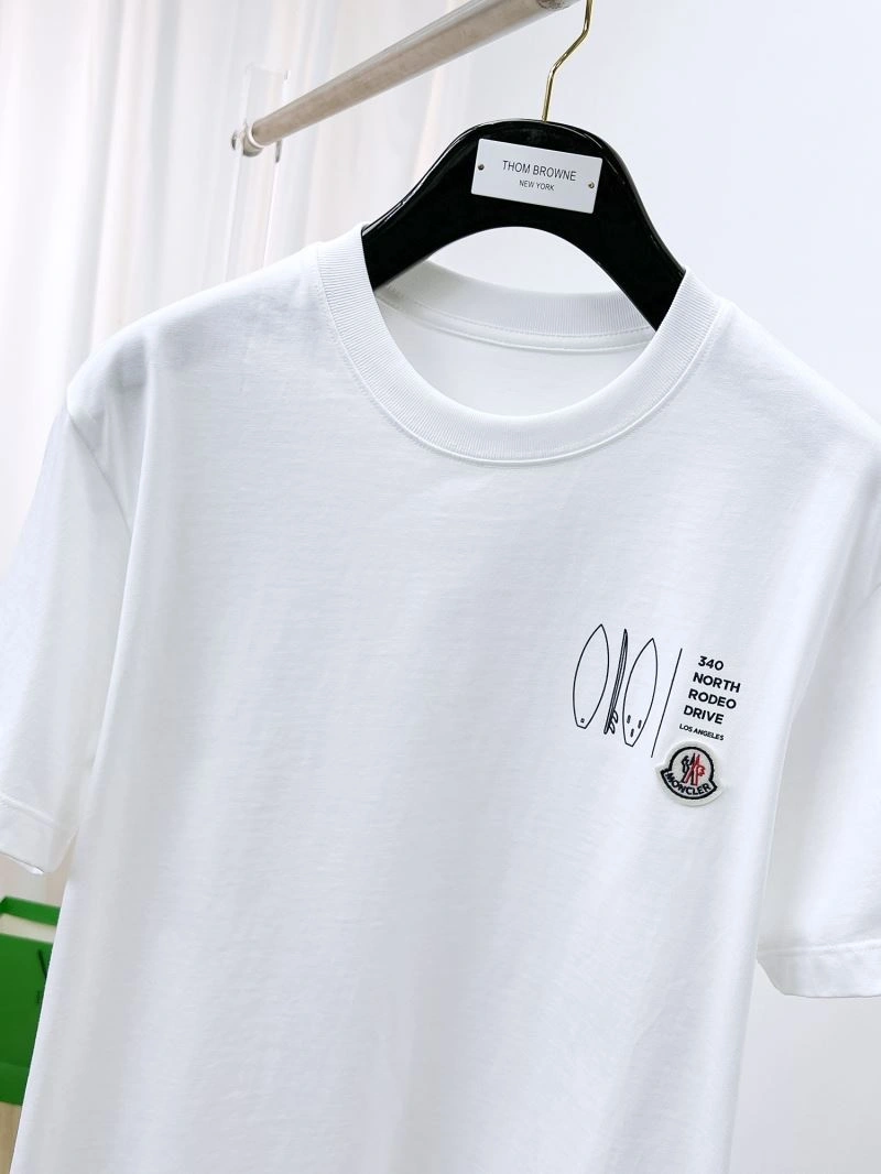 Cozy Moncler T-Shirts 141783