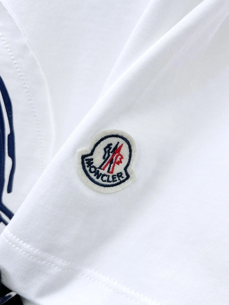 Resilient Moncler T-Shirts 141788