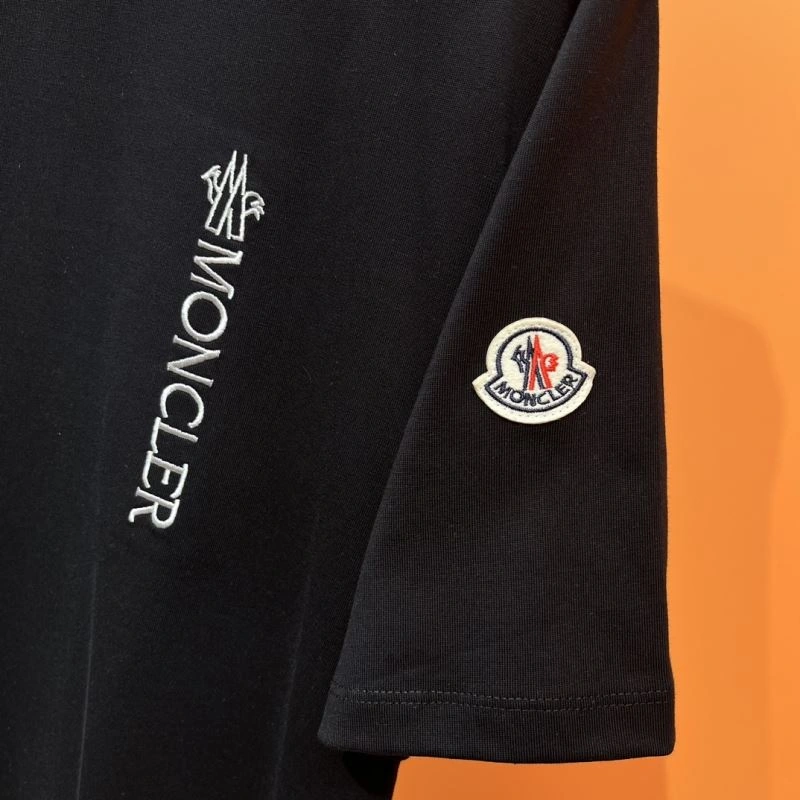 Moncler T-Shirts MoistureWicking 141804