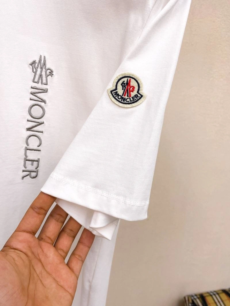 Moncler T-Shirts BestValue 141784