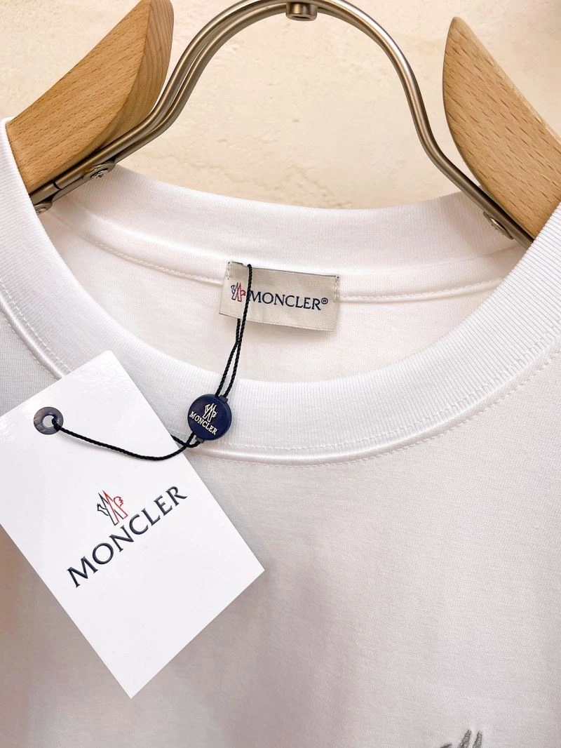 Moncler T-Shirts BestValue 141784