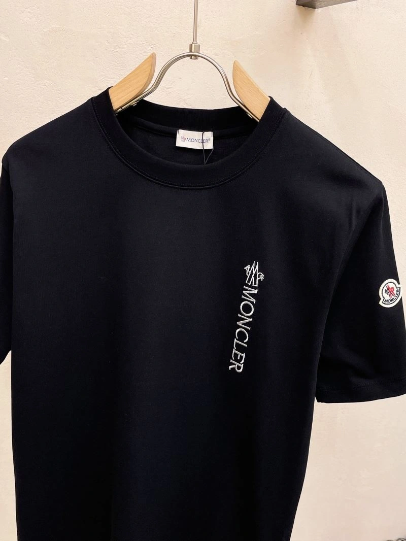Moncler T-Shirts Fashionable 141780