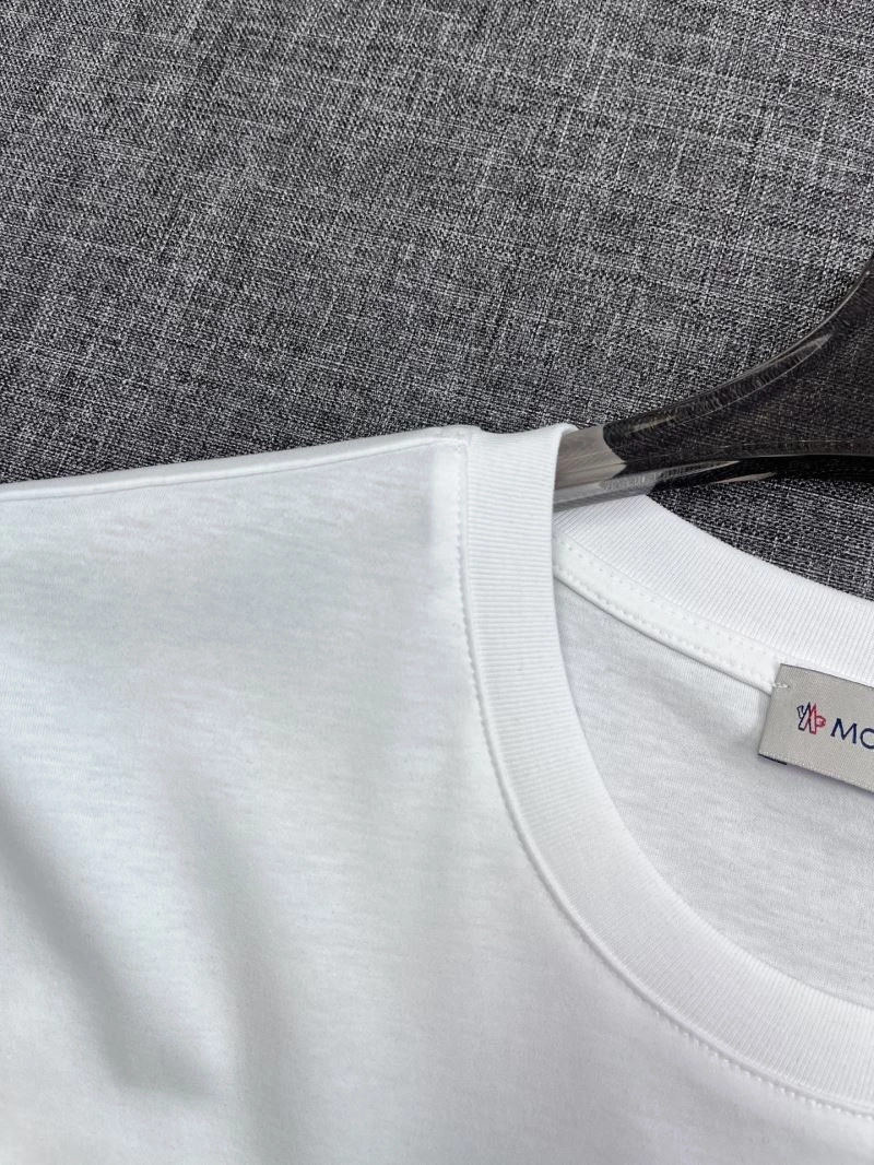 Vibrant Moncler T-Shirts 141775