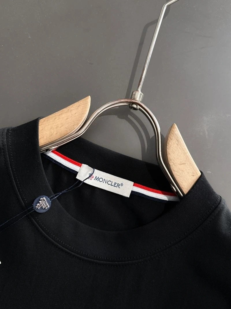 UrbanChic Moncler T-Shirts 141761