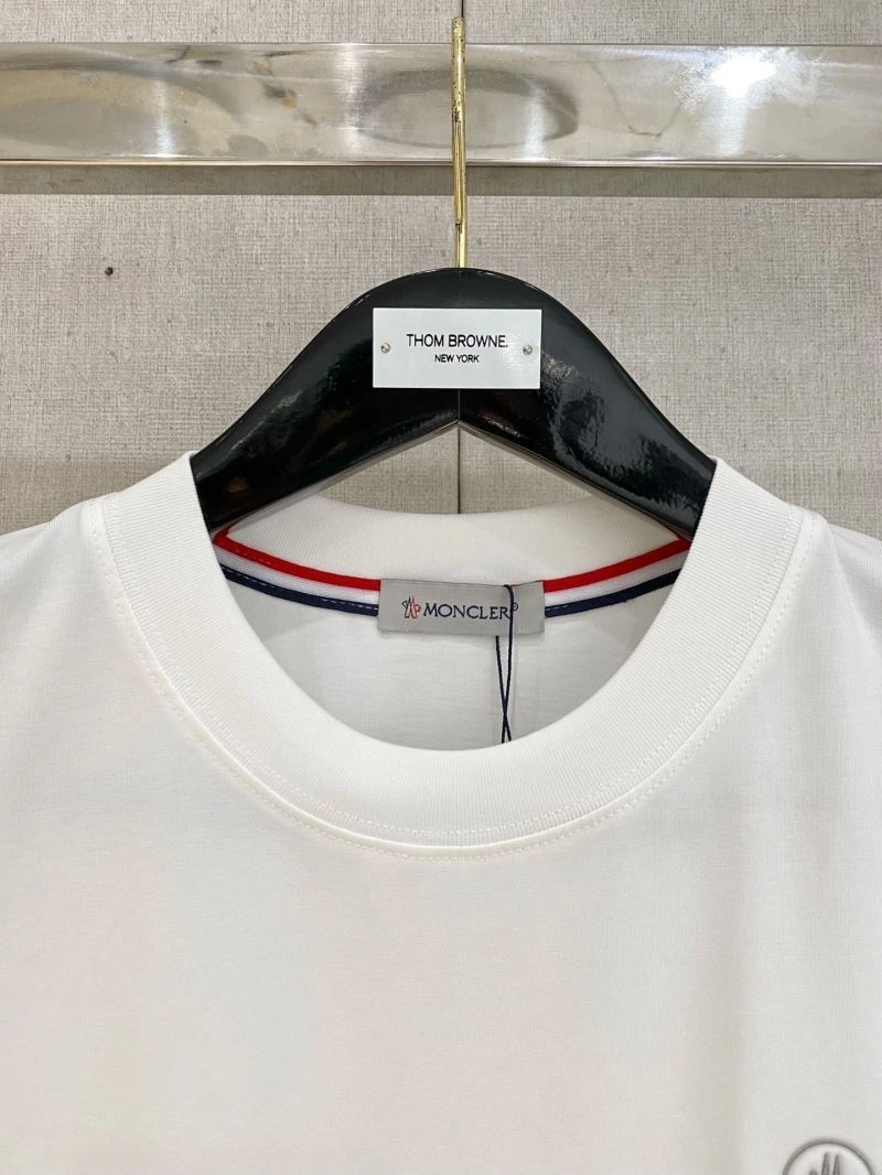 Moncler T-Shirts TimelessDesign 141760