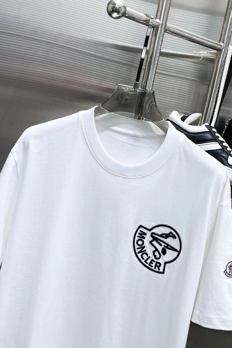 Moncler T-Shirts TechFriendly 141758