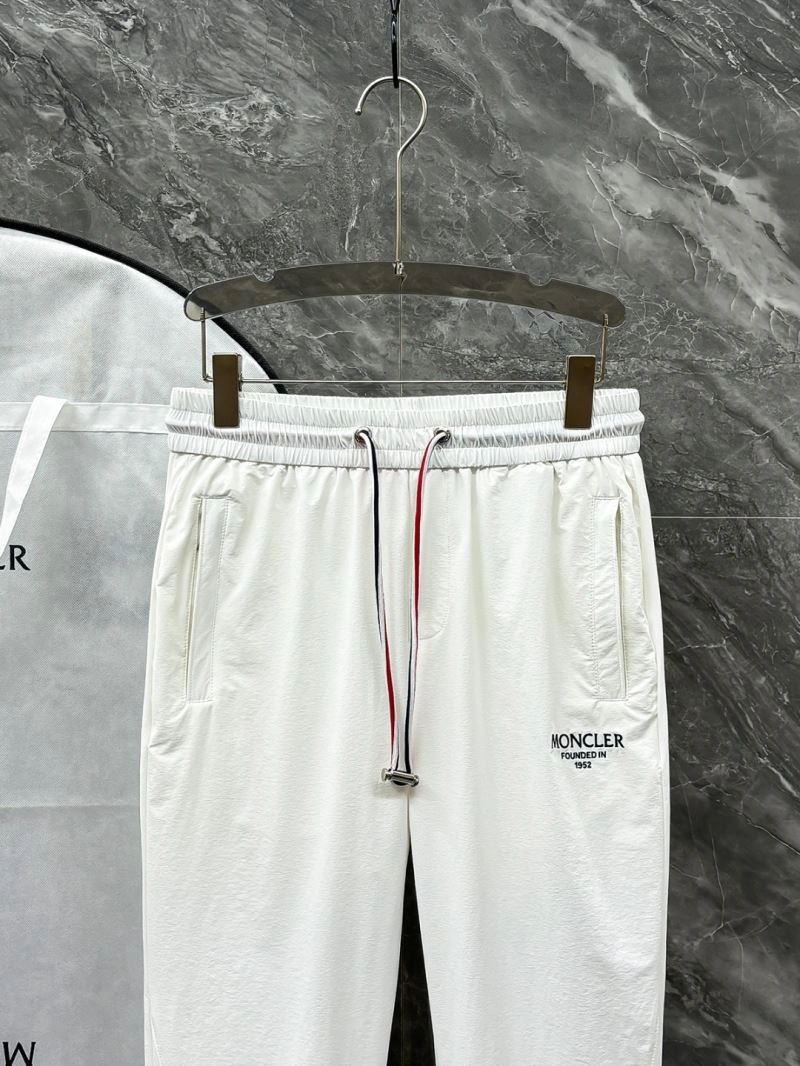 WellDesigned Moncler T-Shirts 141757