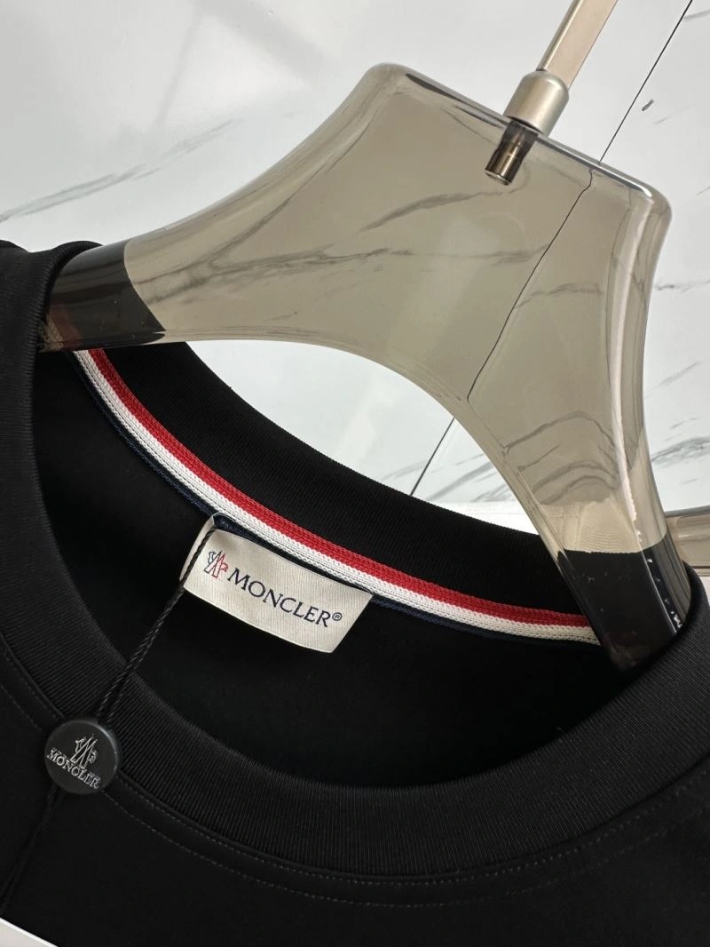 Moncler T-Shirts EasyMatch 141743