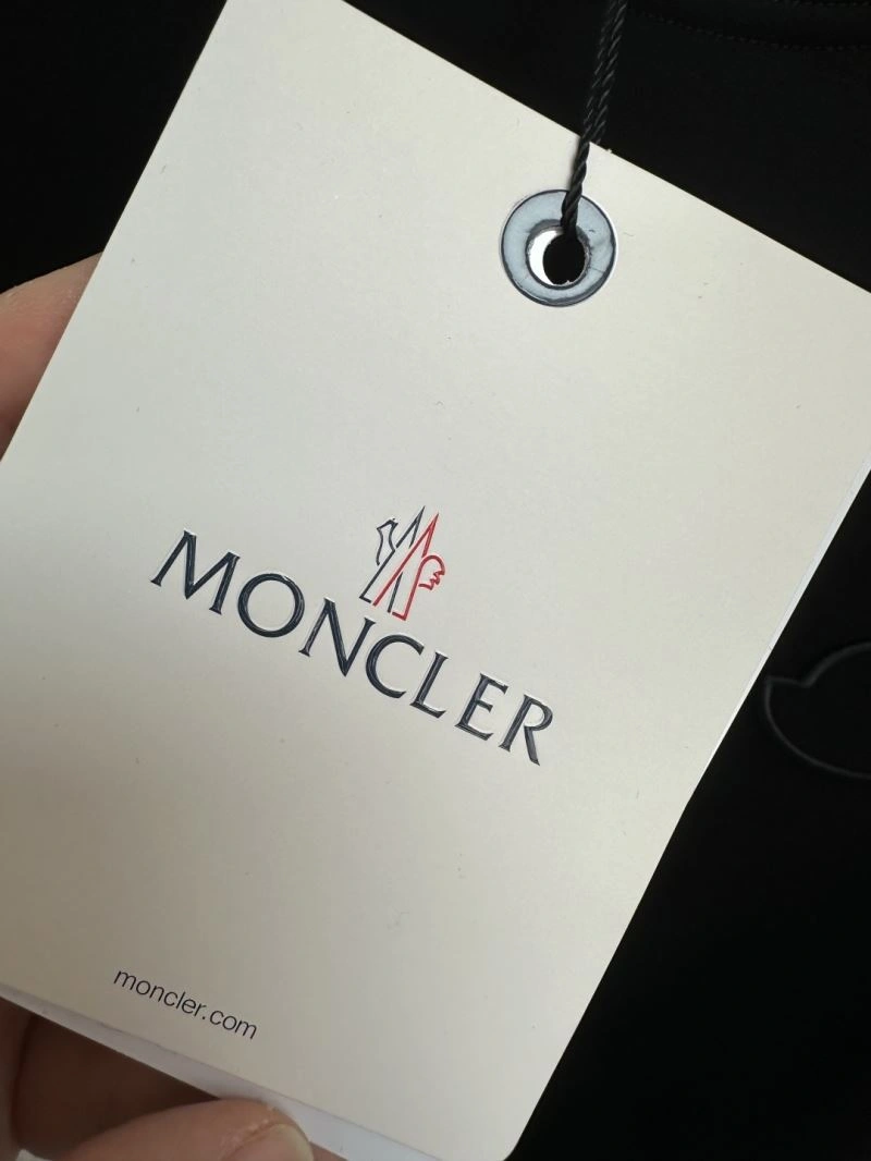 Moncler T-Shirts EasyMatch 141743