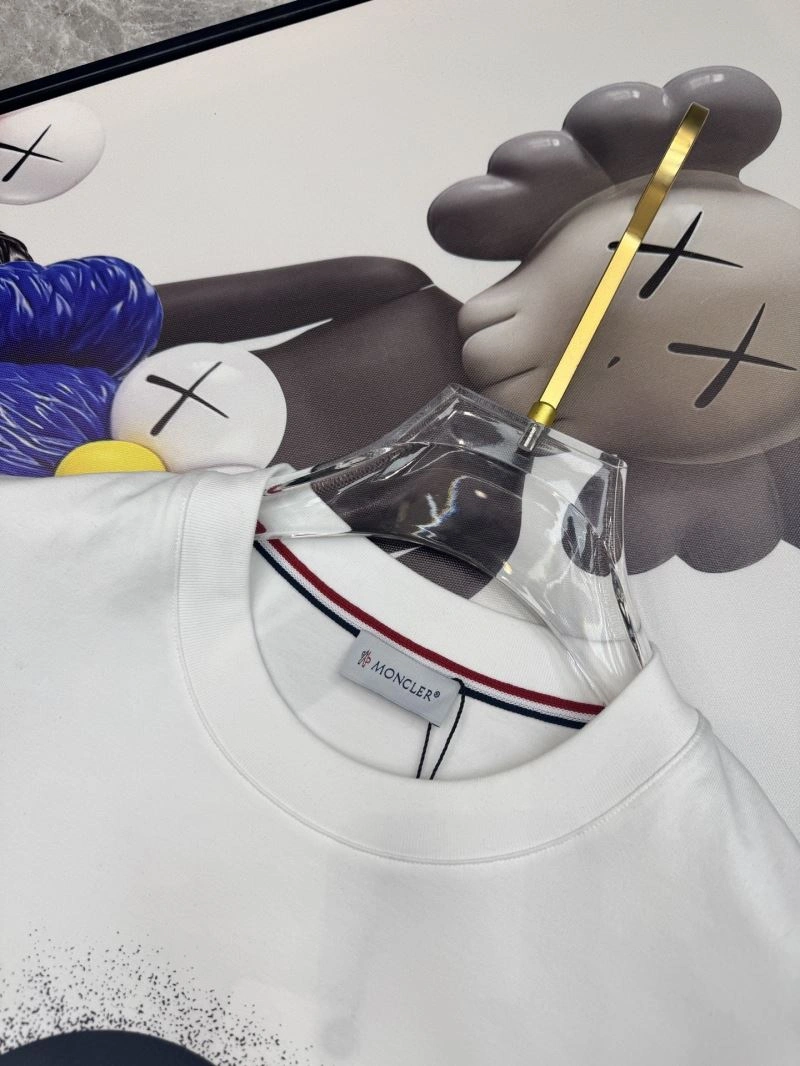 TechFriendly Moncler T-Shirts 141752