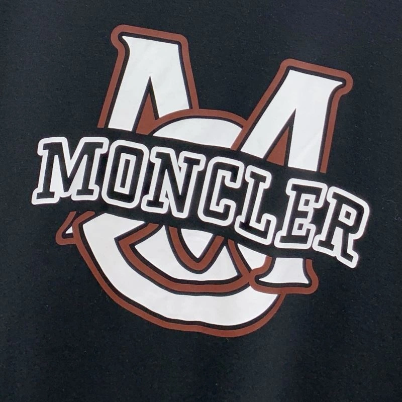 Effortless Moncler T-Shirts 141751