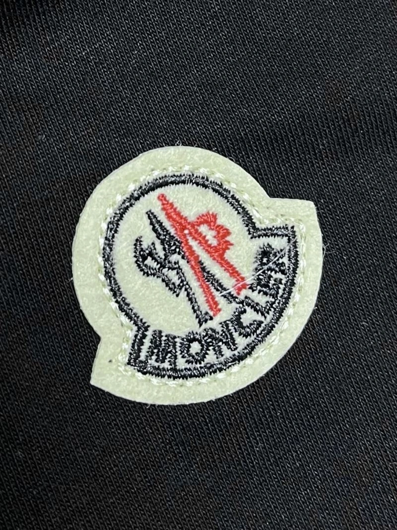 Moncler T-Shirts WeatherProof 141736