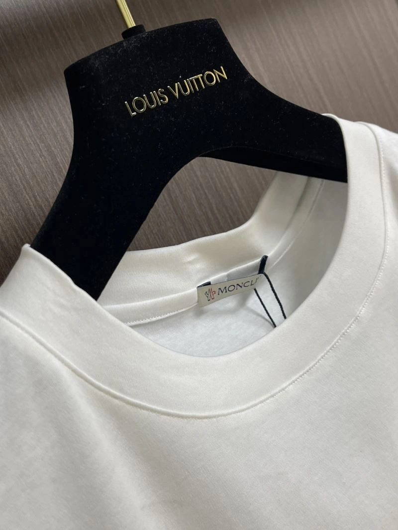 Moncler T-Shirts Sophisticated 141762