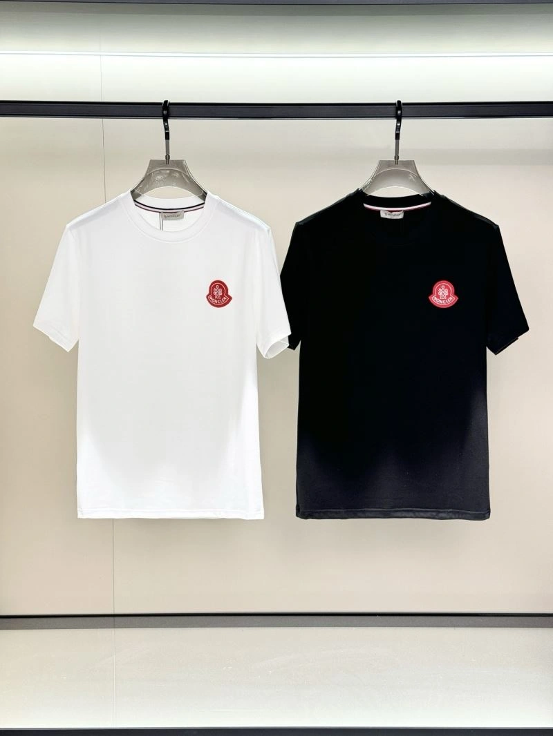 Moncler T-Shirts Sporty 141735