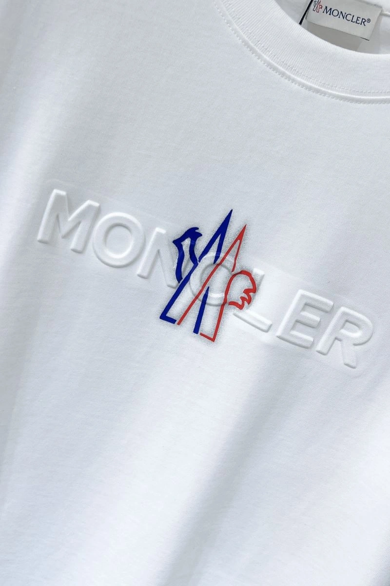 Lightweight Moncler T-Shirts 141734