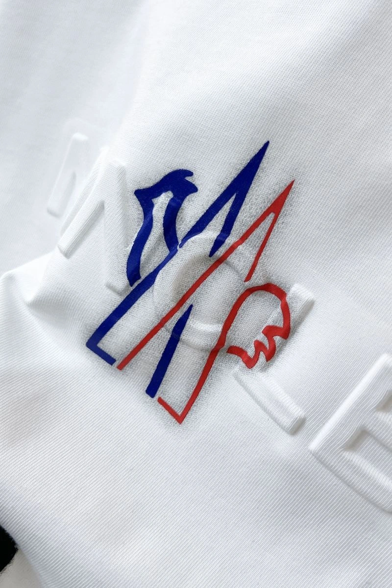 Lightweight Moncler T-Shirts 141734