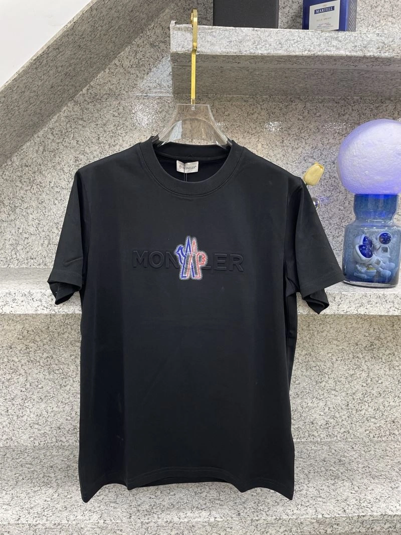 Moncler T-Shirts Comfortable 141733