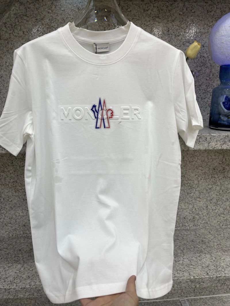 Moncler T-Shirts Comfortable 141733