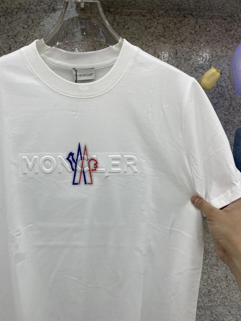 Moncler T-Shirts Comfortable 141733