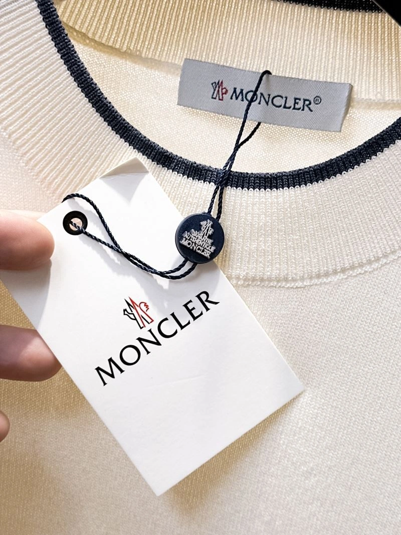 Moncler T-Shirts ZipUp 141730