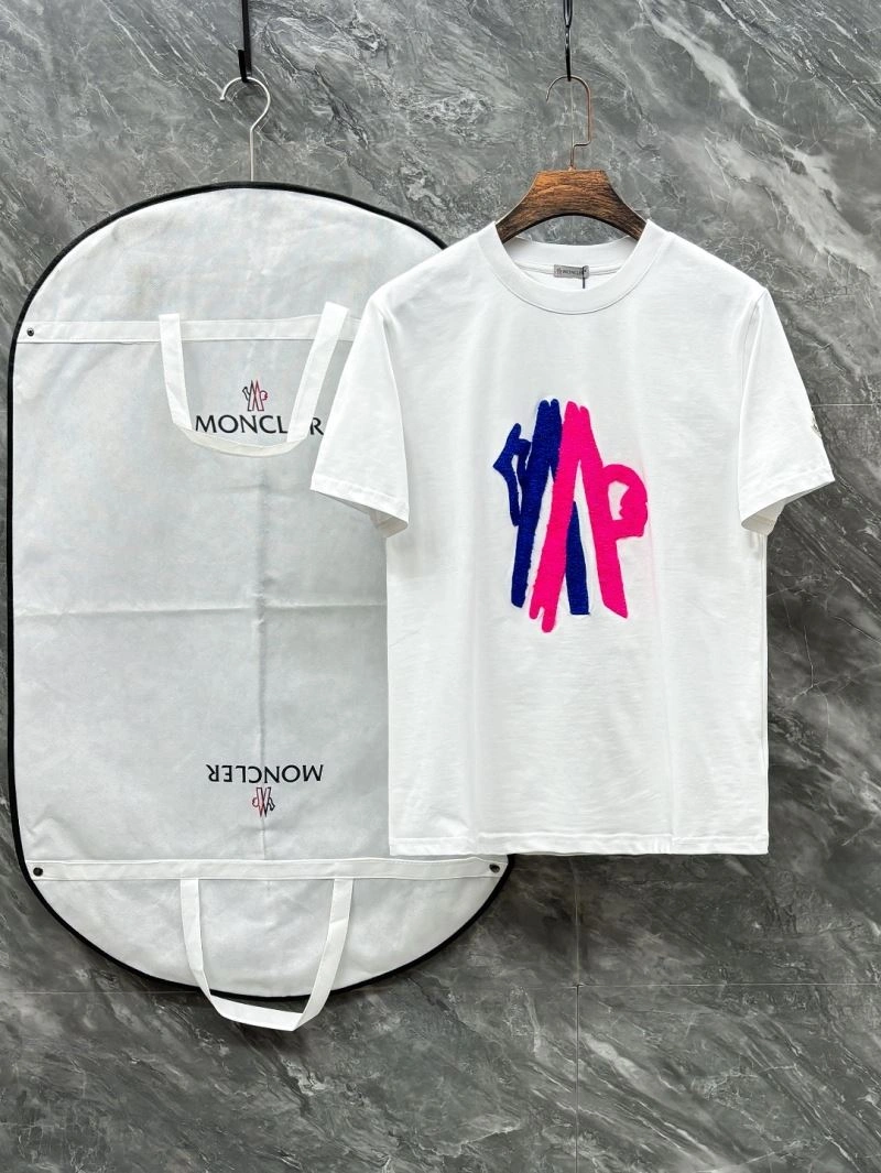 Moncler T-Shirts UrbanChic 141747
