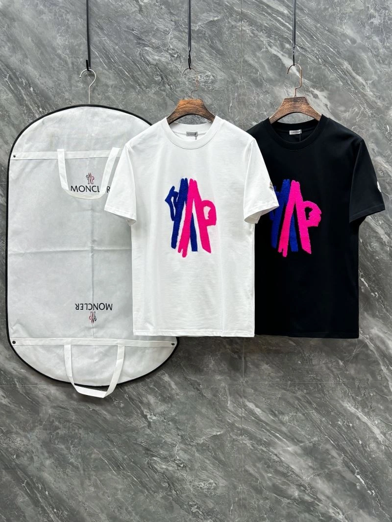 Moncler T-Shirts Comfortable 141729