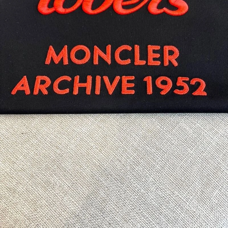 Popular Moncler T-Shirts 141715