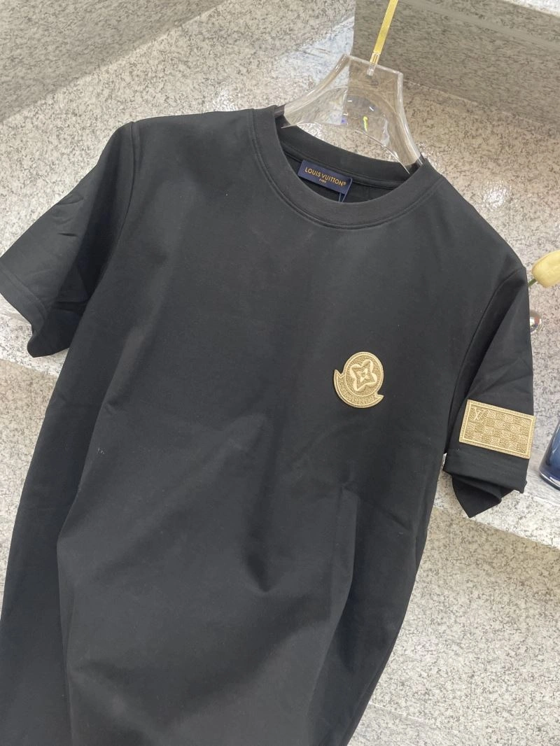 ComfortFit Moncler T-Shirts 141706