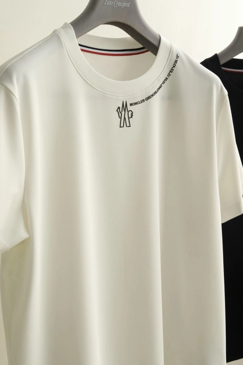 Moncler T-Shirts ComfortFit 141709