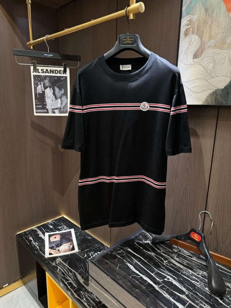 Lightweight Moncler T-Shirts 141710