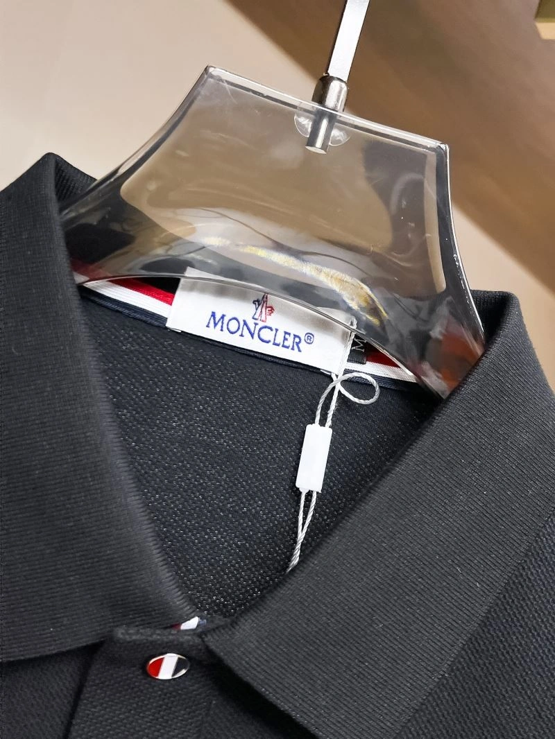 Moncler T-Shirts ZipUp 141711