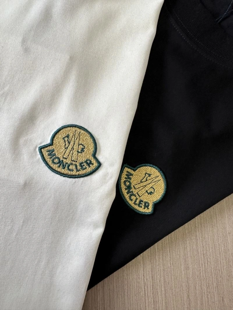 Moncler T-Shirts Youthful 141712