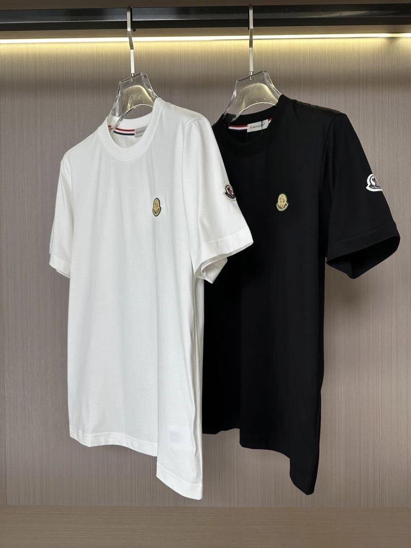 Moncler T-Shirts Youthful 141712