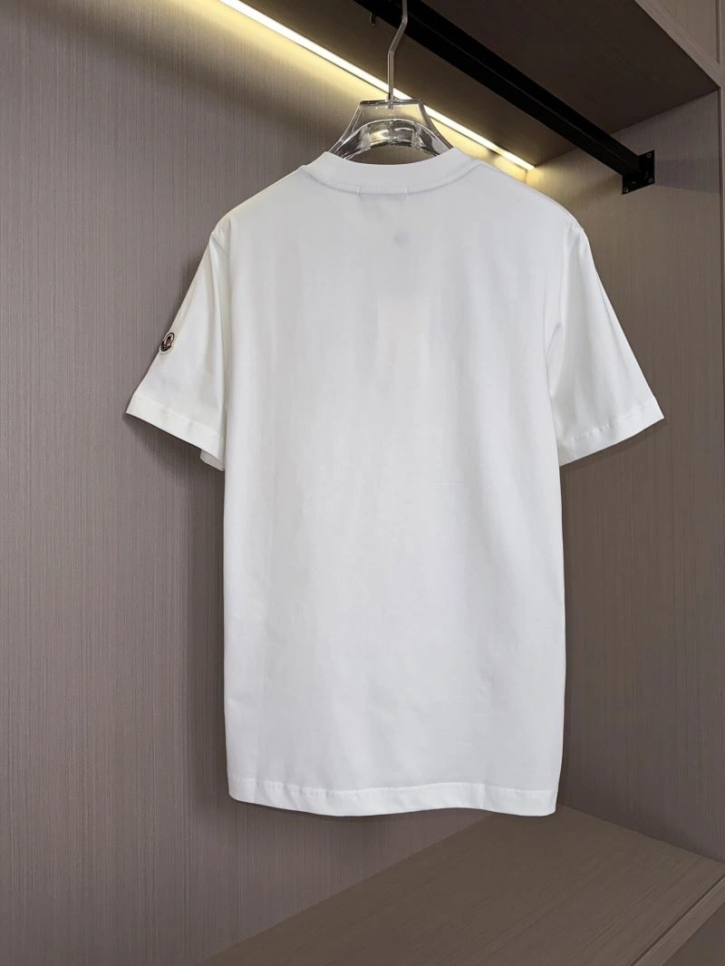 Moncler T-Shirts Vibrant 141694