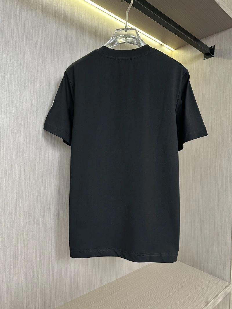 Moncler T-Shirts Comfortable 141702