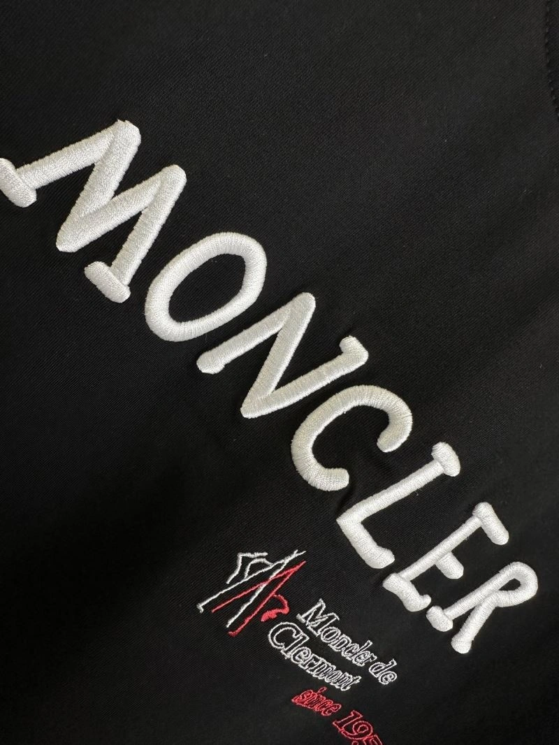 Moncler T-Shirts Comfortable 141702